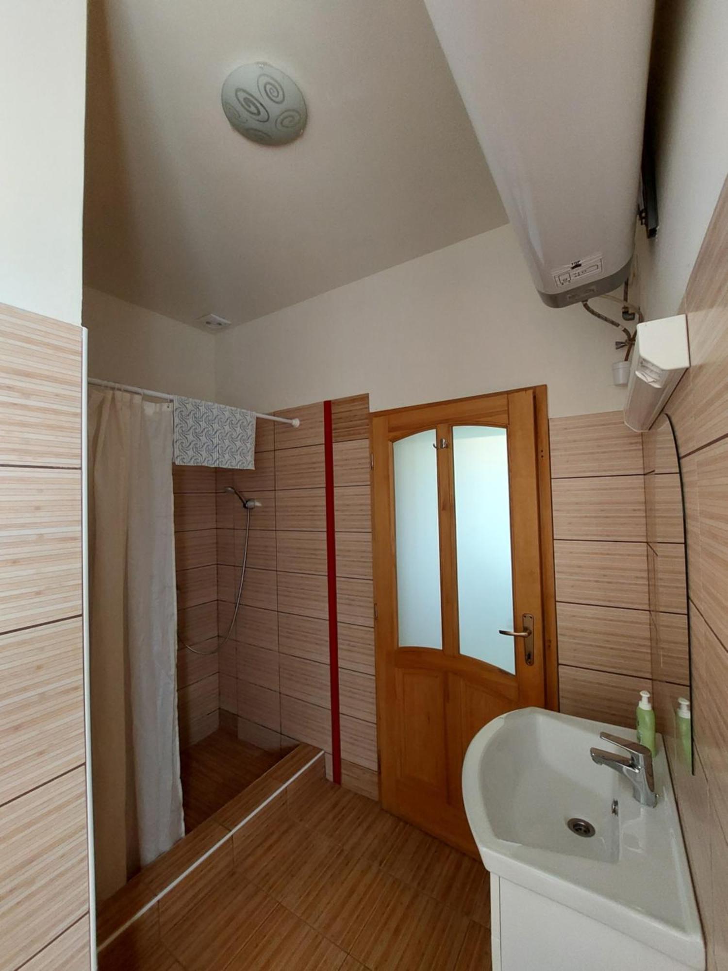 Hotel Akacliget Vendeghaz Es Major Ofeherto Zewnętrze zdjęcie